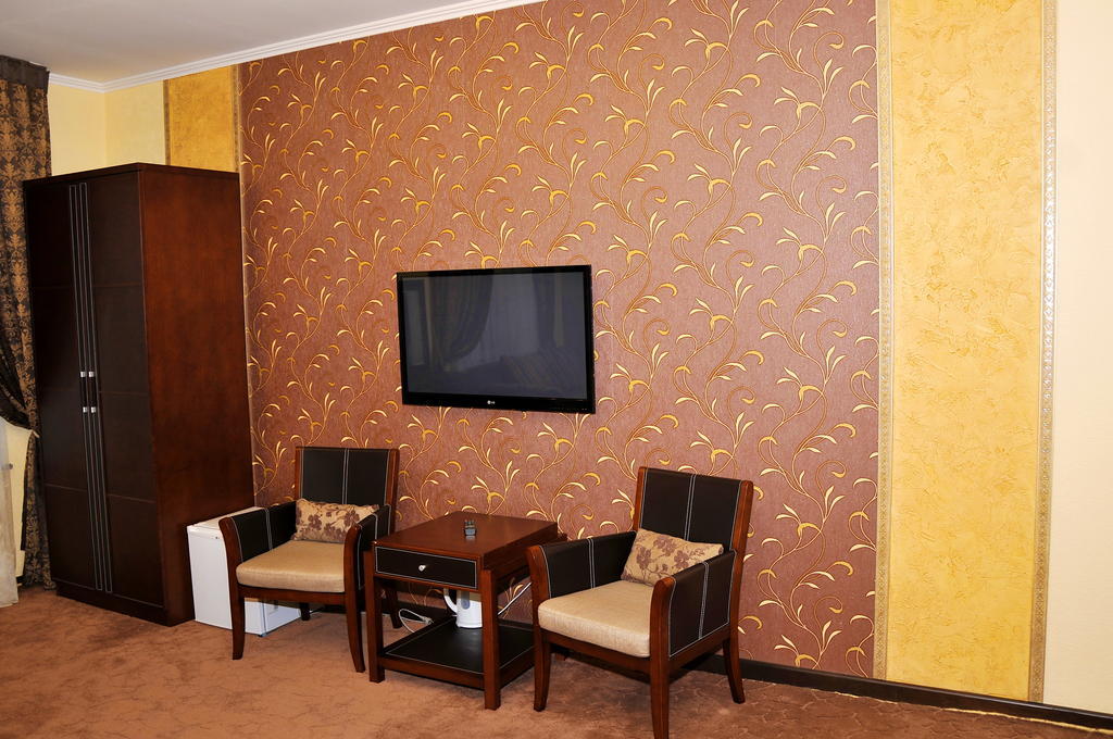 Totem Hotel Shymkent Exterior photo